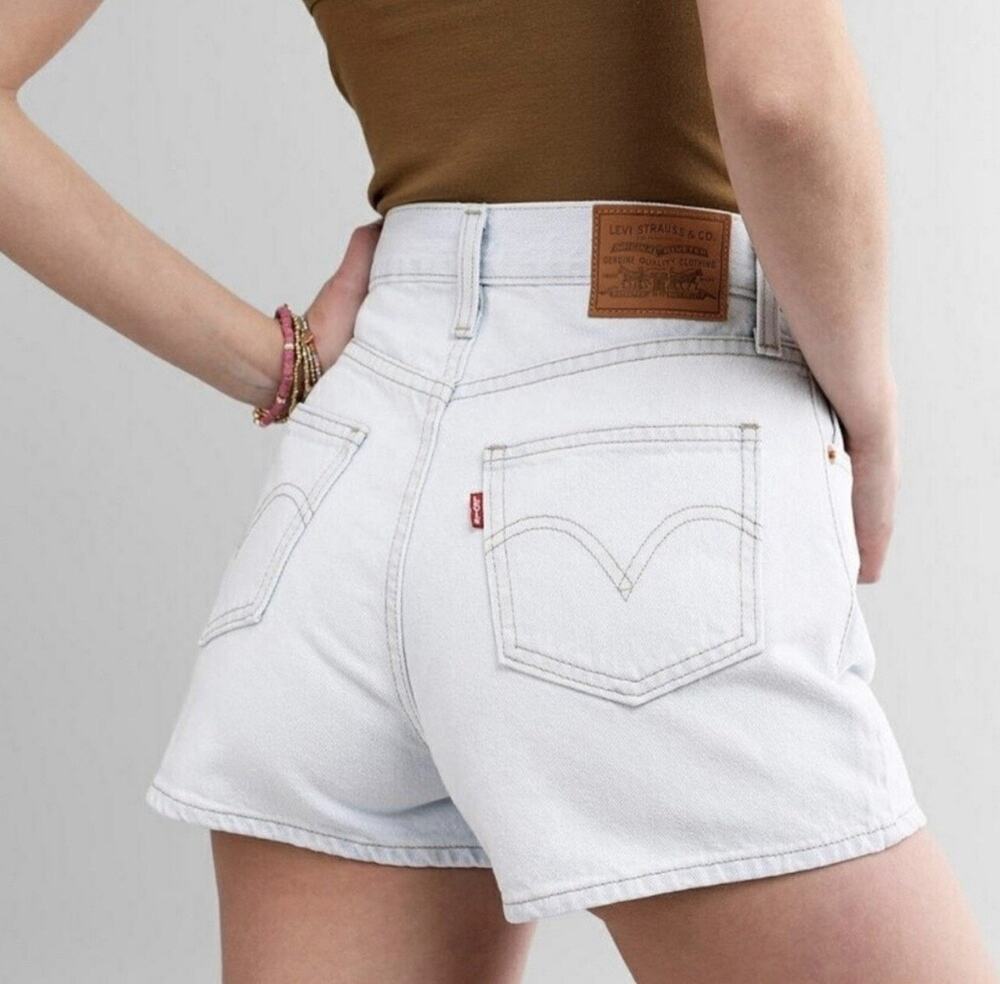 Levi’s Premium Wide Leg Denim Shorts Jean Vintage Light Wash Size Women’s 26